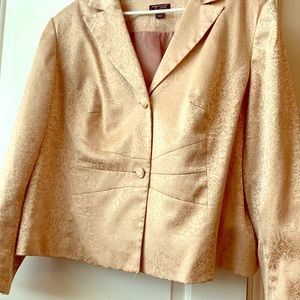 Rose gold Women’s 2 piece suit Size 24W